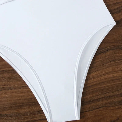 Bañador blanco con tirantes cruzados-Diabolique.es