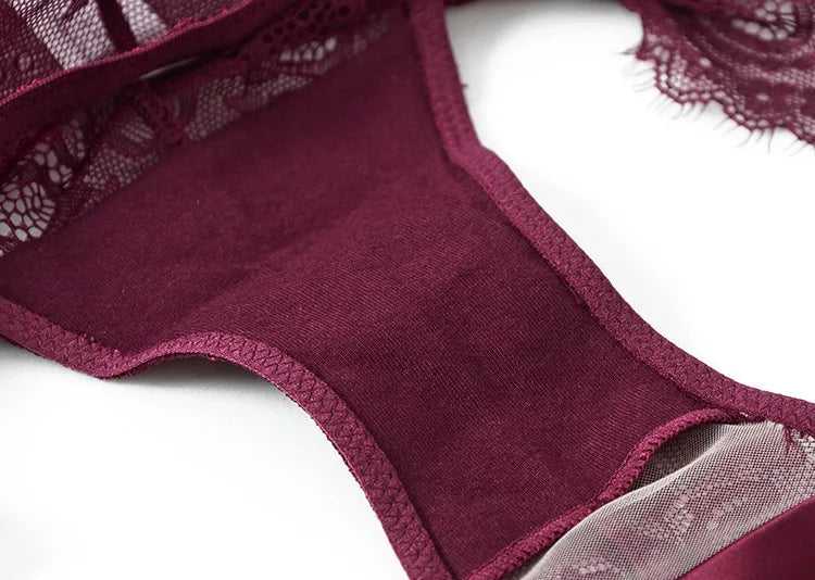Conjunto de lencería de encaje Jennifer-Diabolique.es