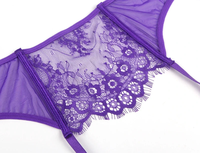 Conjunto de lencería plus size con abertura en escote-Diabolique.es