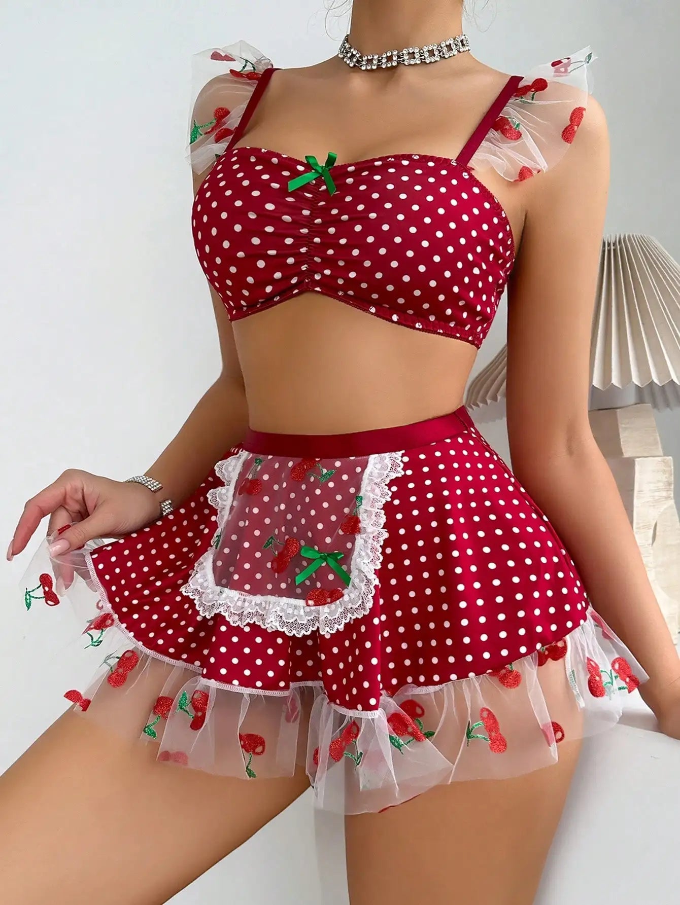 Disfraz con diseño de lunares y minifalda-Diabolique.es