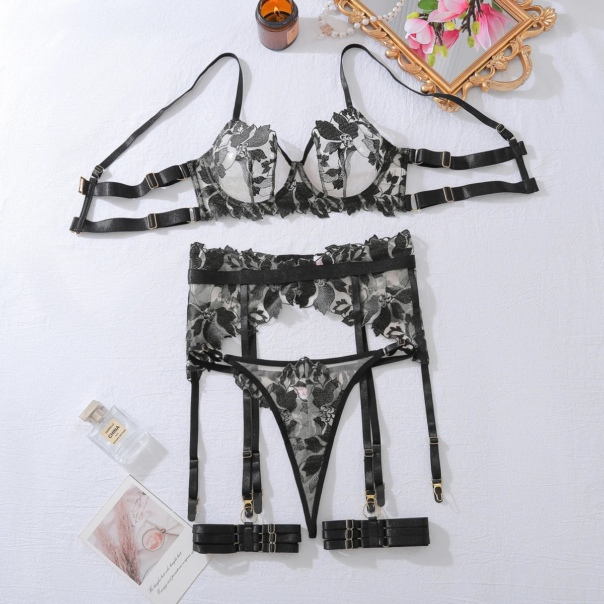 Conjunto de lencería con bordado Melissa