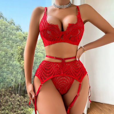 Conjunto de lencería rojo con ribete bordado Elain