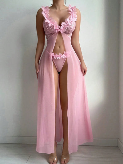 Vestido de malla con flores y braguita