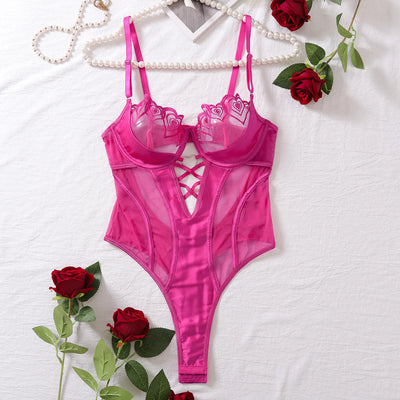 Body con bordado de corazoncitos y ribete de malla