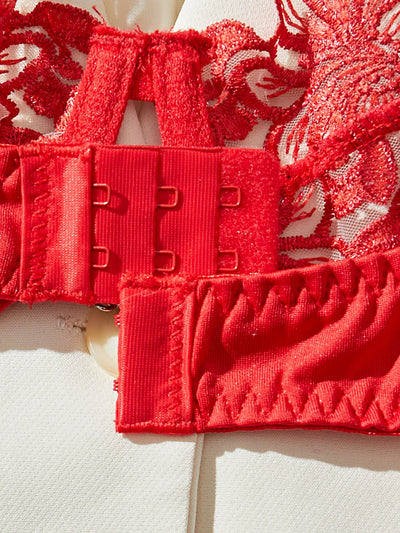 Conjunto de lencería de encaje con ribete de cadenas y malla transparente