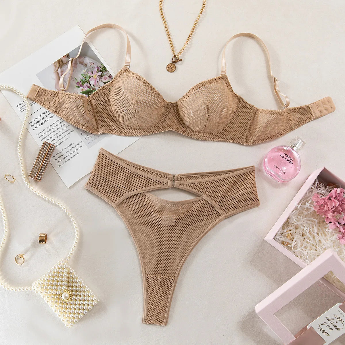 Conjunto de lencería de malla con braguita de talle alto Zoey