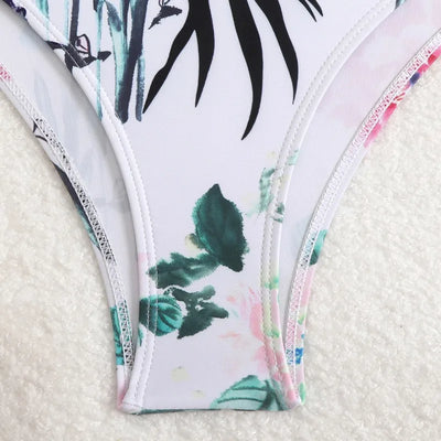 Bañador con estampado y tirantes cruzados
