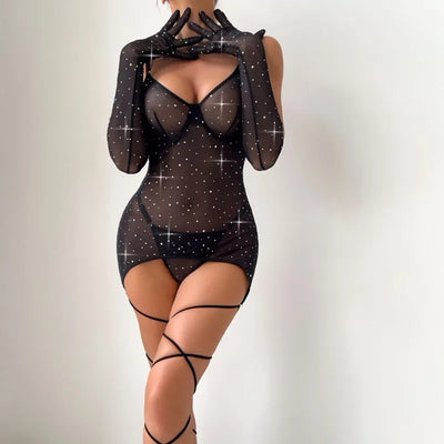 Vestido de malla con guantes y ribete brillante