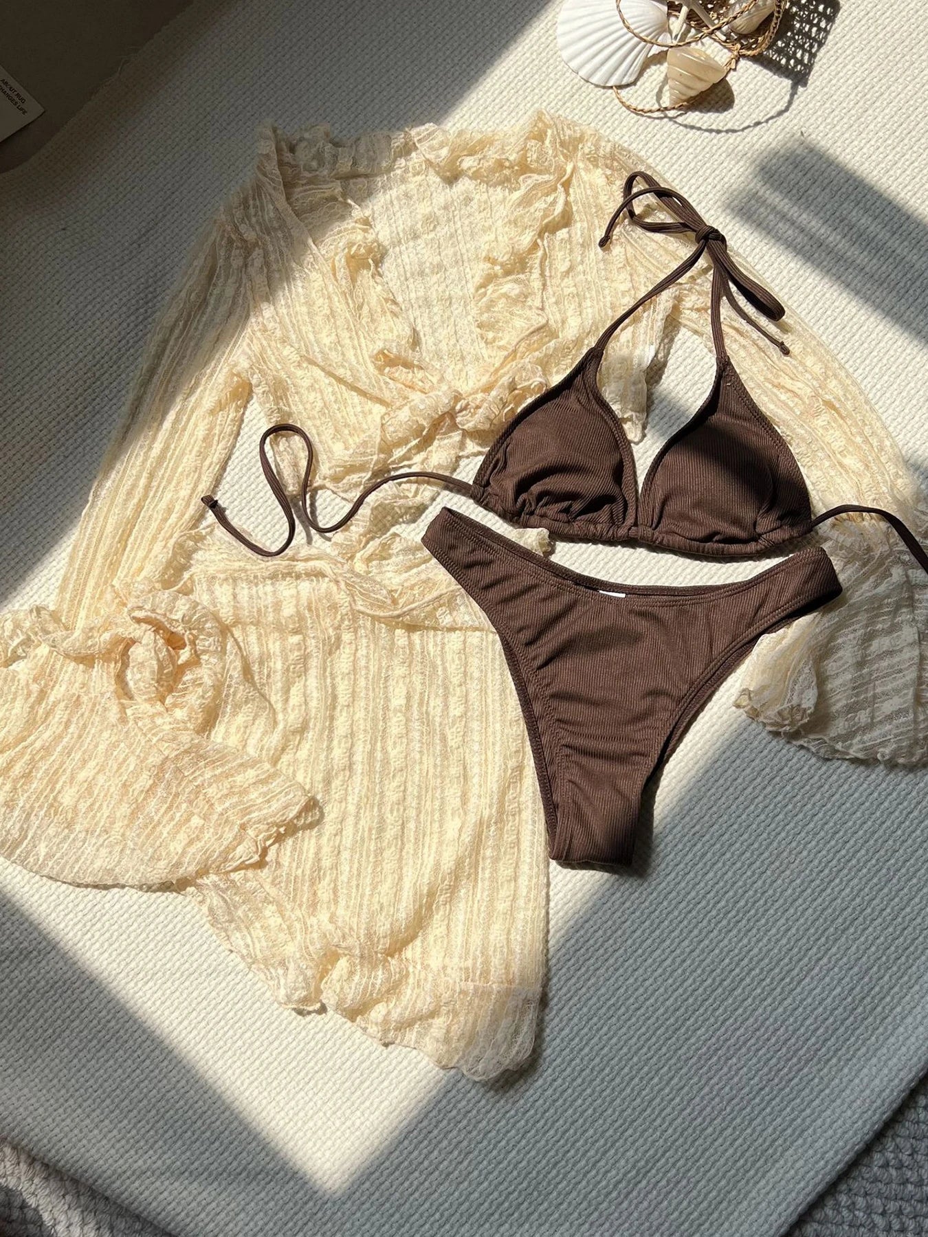 Conjunto playero de punto con traje de baño