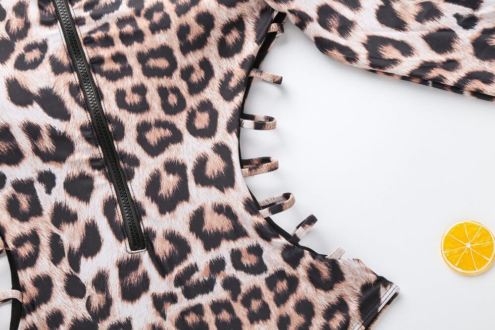 Bañador con estampado de leopardo y cremallera-Diabolique.es