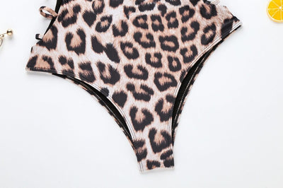 Bañador con estampado de leopardo y cremallera-Diabolique.es