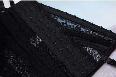 Corsé de encaje con tanga-Diabolique.es